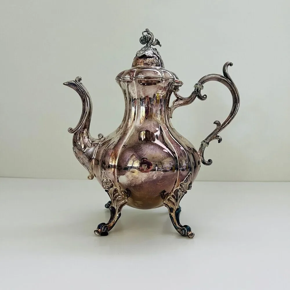 REED & BARTON 1795 Winthrop Silver Plated Melon Shape Coffee Teapot